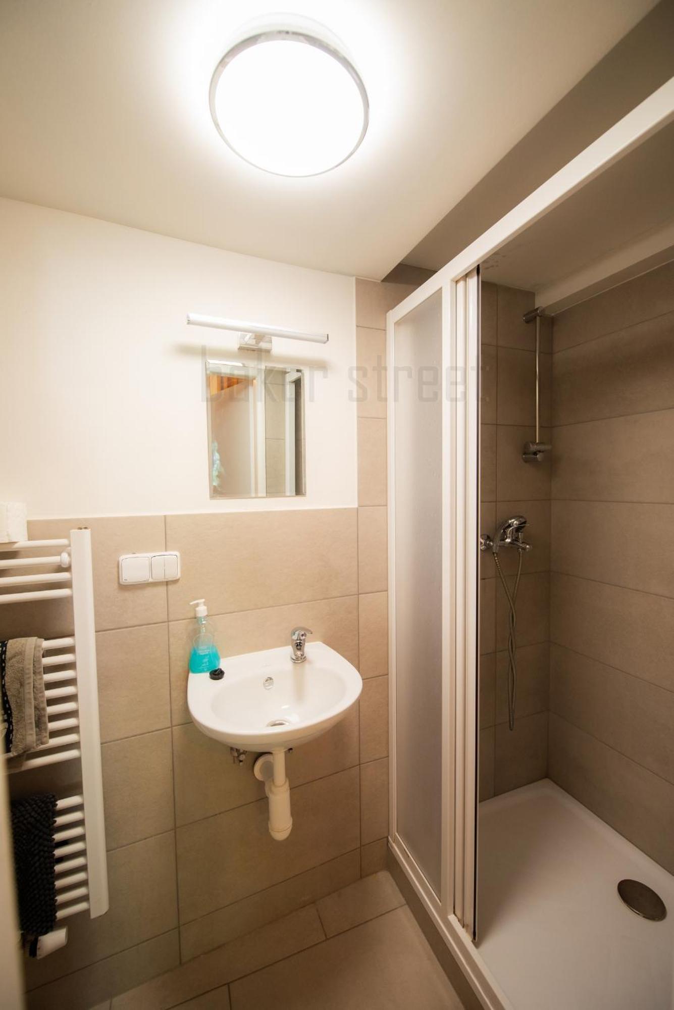 Storey Apartment Close To Metro Palmovka Prag Dış mekan fotoğraf